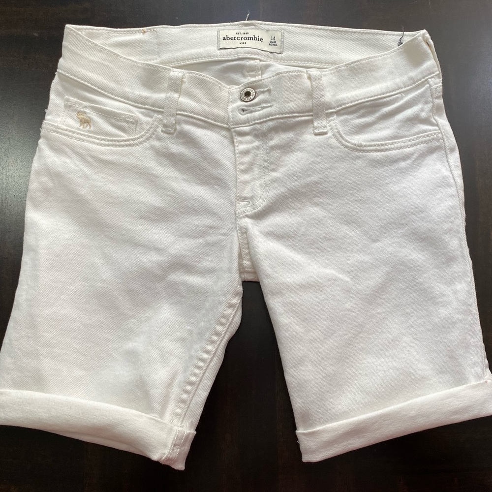 NWOT Abercrombie Kids Denim Shorts